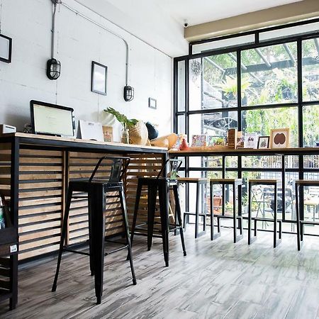 The Pause Hostel Chiang Mai Extérieur photo