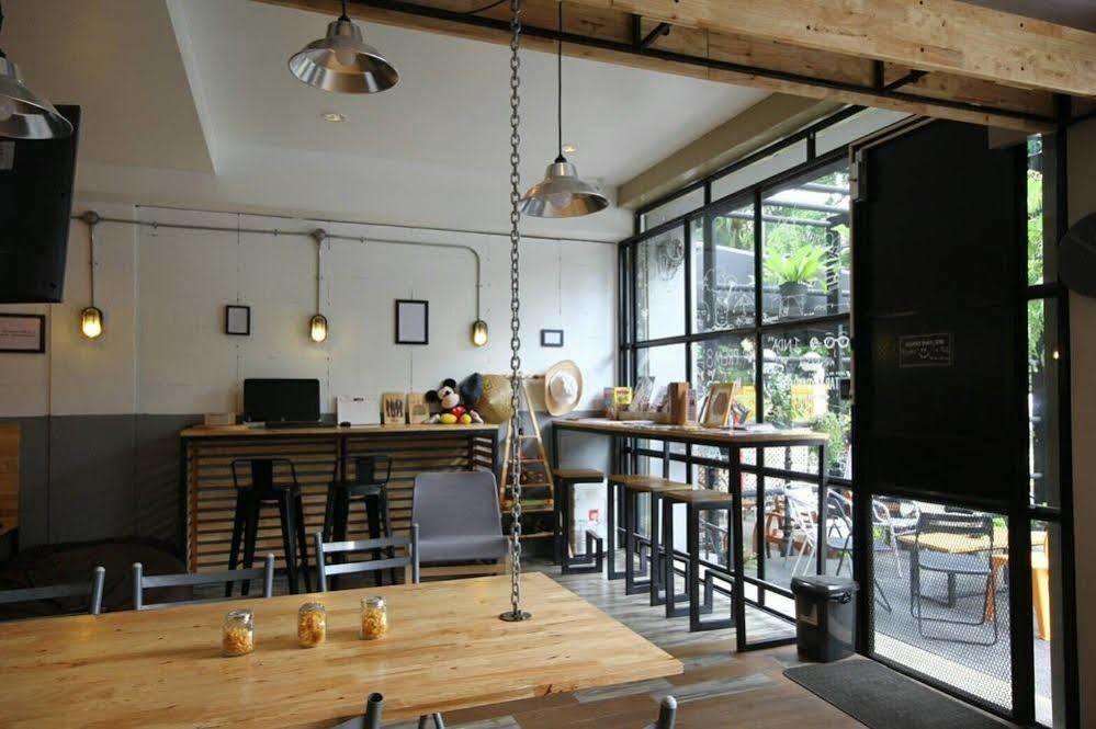 The Pause Hostel Chiang Mai Extérieur photo